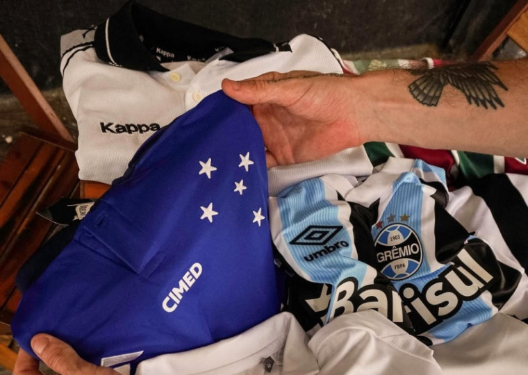 Compra de camisas de time lidera os gastos com folga, aponta pesquisa