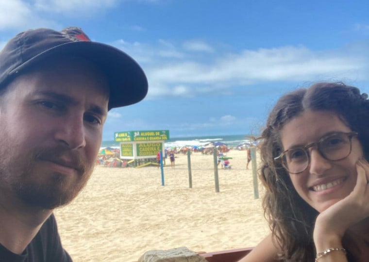 Ana Laura e o namorado Felipe ficam grandes períodos em Torres 