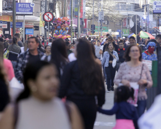 Com juro subindo, inadimplência bate novo recorde no RS