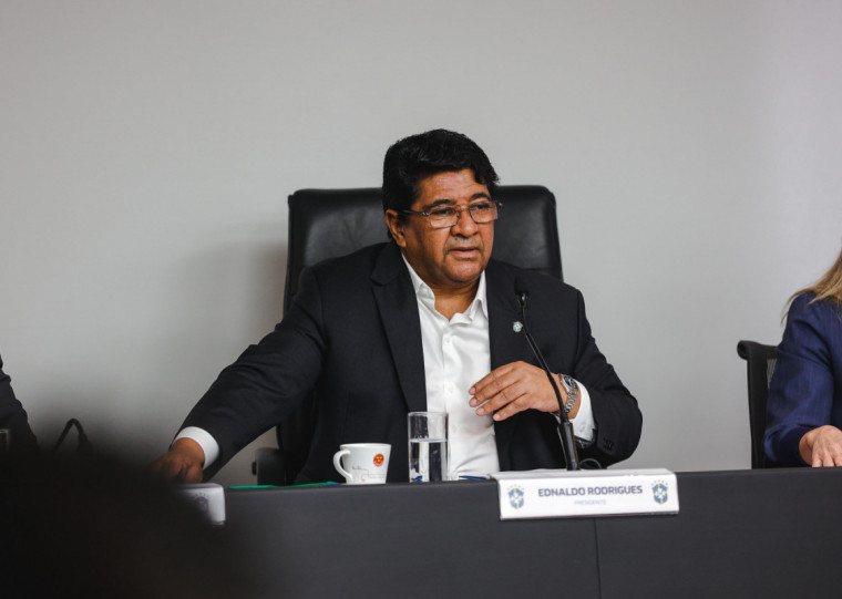 Ednaldo se sustenta em sua cadeira por decisão liminar do ministro Gilmar Mendes