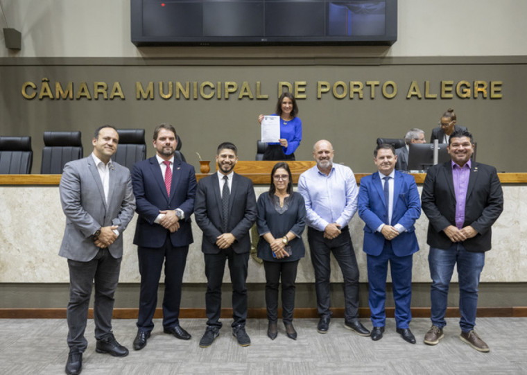 Novo grupo se chamará "Superação da Polarização"