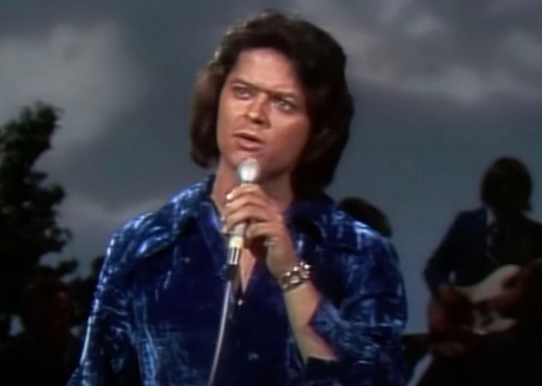 Johnny Rodríguez escreveu sucessos como 'Ridin' My Thumb to Mexico' e 'That's the Way Love Goes'