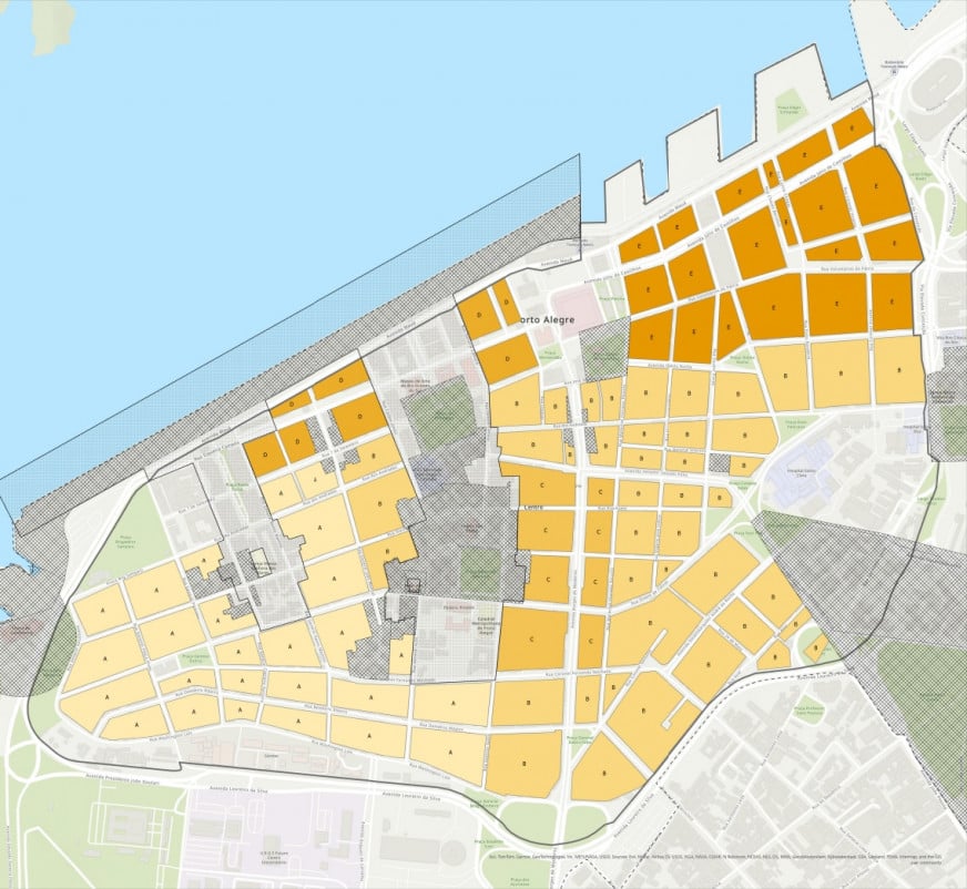 {'nm_midia_inter_thumb1':'https://www.jornaldocomercio.com/_midias/jpg/2025/05/13/206x137/1_mapa_novas_alturas_no_centro_de_porto_alegre-11190375.jpg', 'id_midia_tipo':'2', 'id_tetag_galer':'', 'id_midia':'68238c205cfdf', 'cd_midia':11190375, 'ds_midia_link': 'https://www.jornaldocomercio.com/_midias/jpg/2025/05/13/mapa_novas_alturas_no_centro_de_porto_alegre-11190375.jpg', 'ds_midia': 'Mapa novos limites de altura das construções no Centro Histórico de Porto Alegre. Centro de Porto Alegre. Plano Diretor do Centro.', 'ds_midia_credi': 'Prefeitura de Porto Alegre/Reprodução/JC', 'ds_midia_titlo': 'Mapa novos limites de altura das construções no Centro Histórico de Porto Alegre. Centro de Porto Alegre. Plano Diretor do Centro.', 'cd_tetag': '58', 'cd_midia_w': '872', 'cd_midia_h': '802', 'align': 'Left'}