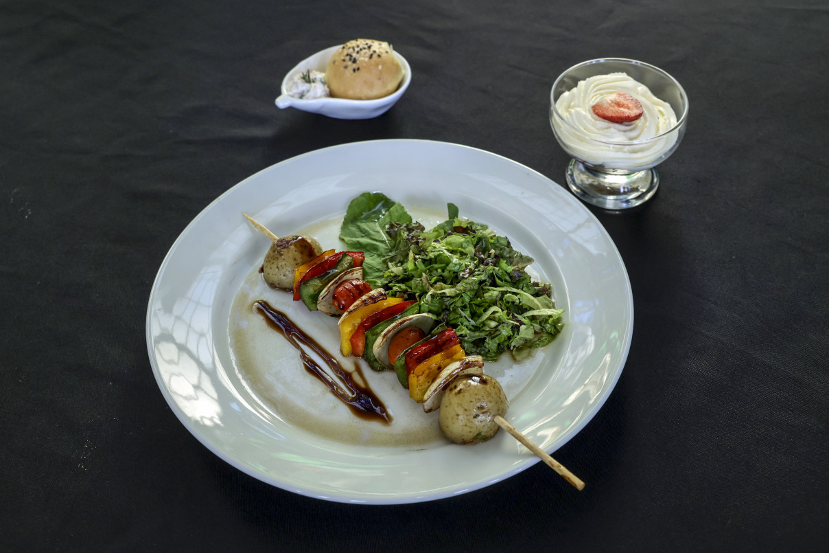 Os pratos buscam usar insumos regionais e sem industrializados | TÂNIA MEINERZ/JC