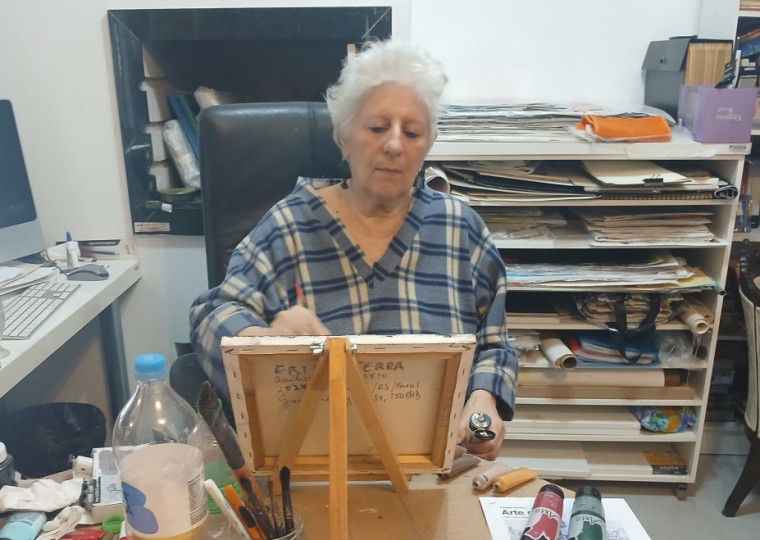 Gra&ccedil;a Craidy em seu ateli&ecirc;