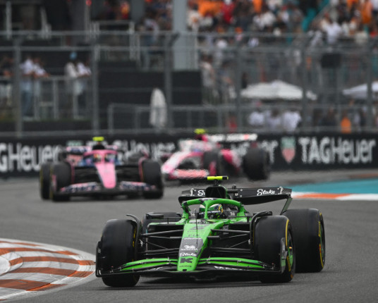 Morte de Senna, alta velocidade e pista desafiadora: Ímola fica entre o luto e o encanto na F-1