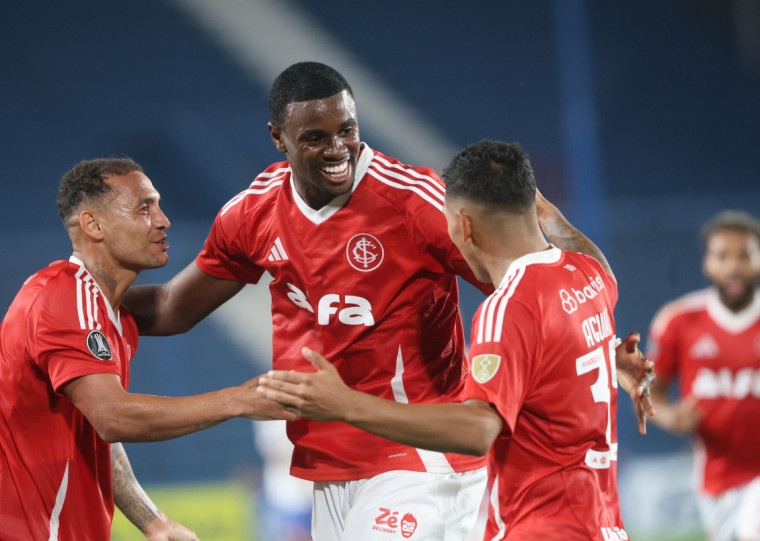 Ricardo Mathias recebeu oportunidade como titular e marcou no primeiro tempo