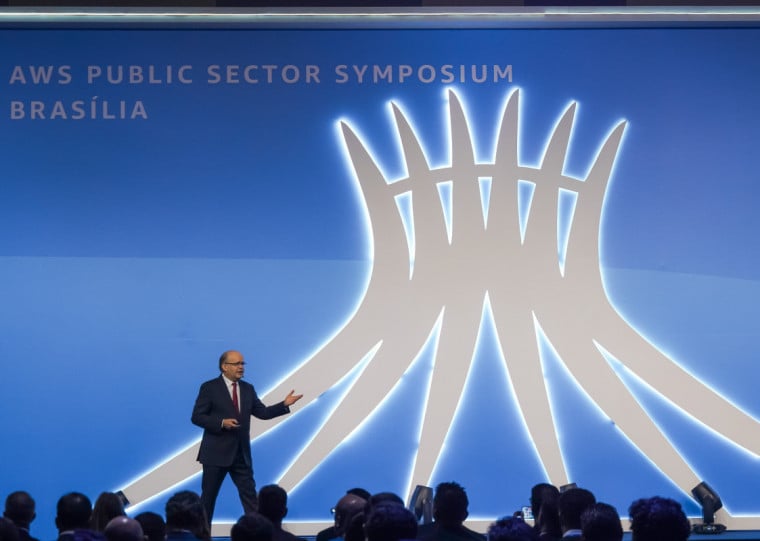 Paulo Cunha destaca benefícios diretos do uso de tecnologias modernas para o SUS