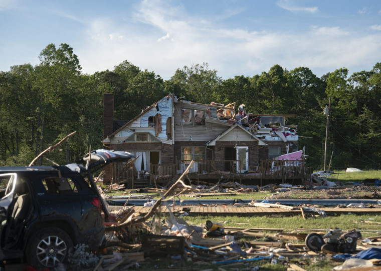 Só no Kentucky, 18 pessoas morreram, número que ainda deve crescer, segundo o governador Andy Beshear