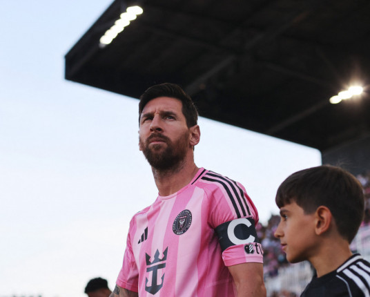 Federação de estatística elege top 10 da história com Messi à frente de Pelé