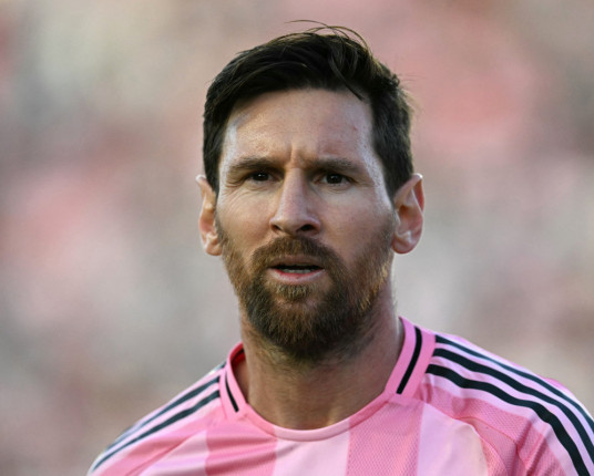 Messi será titular da Argentina pela 1ª vez no ano contra a Colômbia antes do Mundial de Clubes