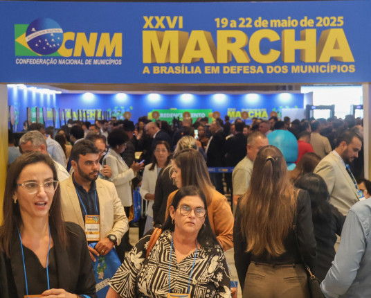 CNM dá início à 26ª Marcha de prefeitos a Brasília