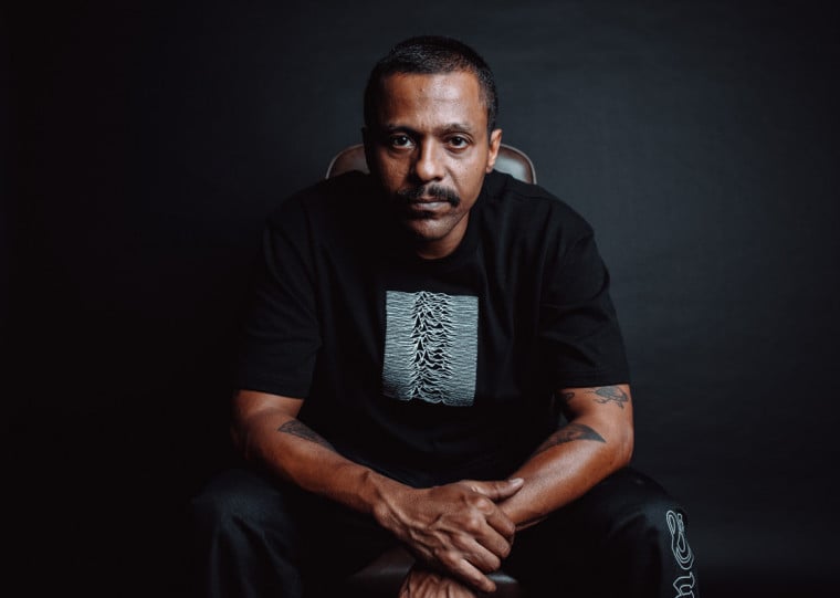 Lançado em 2004, álbum 'Babylon by Gus - Vol. 1: O Ano do Macaco' é celebrado em apresentação na capital gaúcha