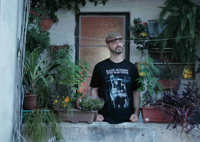 Reflex&atilde;o sobre a aus&ecirc;ncia de espa&ccedil;os verdes nas grandes cidades &eacute; um dos temas do &aacute;lbum 'Broto', de Jo&atilde;o Pedro C&eacute;