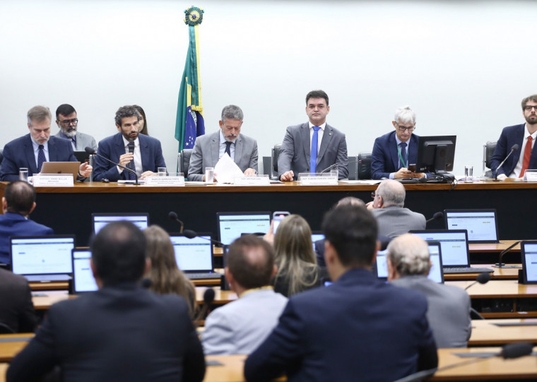 Afirmação foi na comissão especial da Câmara sobre o Imposto de Renda