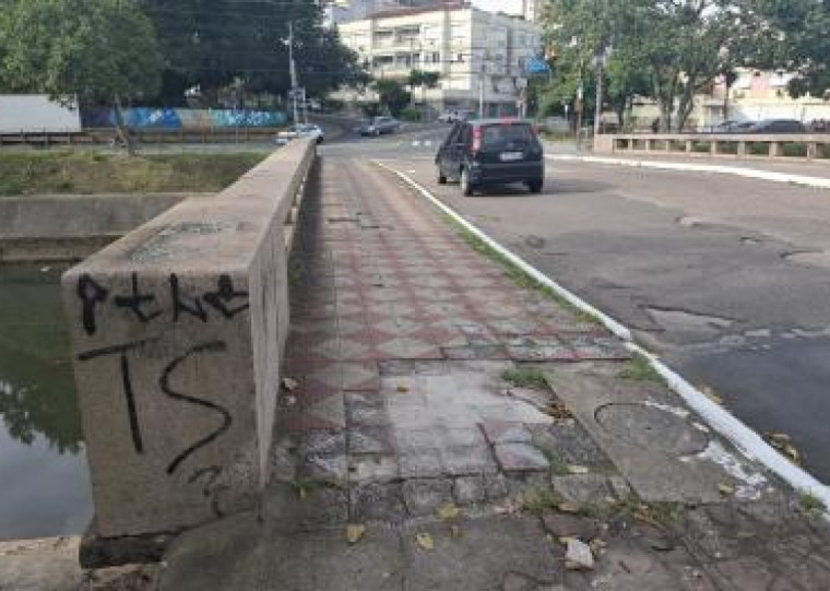 A obra será realizada em ponte que liga as ruas Euclides da Cunha e La Plata, no bairro Partenon