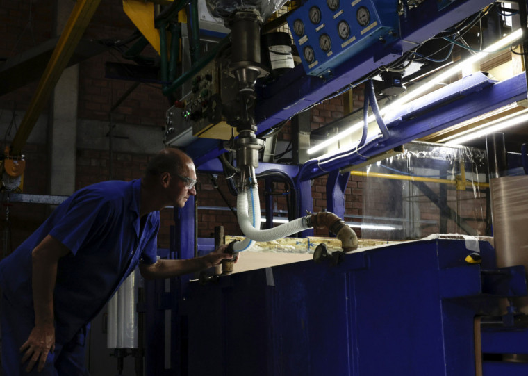  índice de Média Móvel Trimestral da indústria registrou alta de 0,1% em setembro