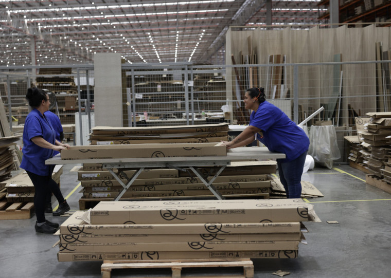 Na média global, a indústria nacional avançou 0,1% em junho ante maio