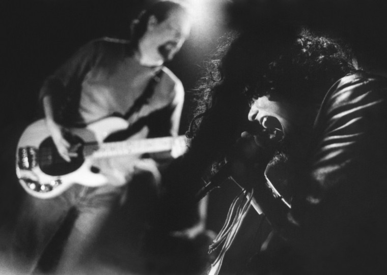 Chaminé (ao fundo) e Egisto Dal Santo em 1990, em show da Segunda Sem Ley