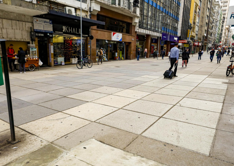 Apesar da alteração do prazo, as ruas estão 100% funcionais para o trânsito de pedestres