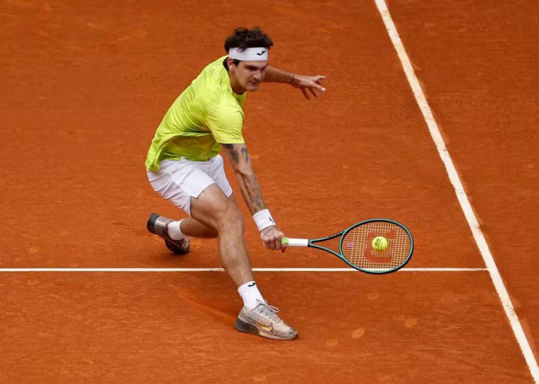 Brasileiro foi eliminado pelo frances Geoffrey Blancaneax 