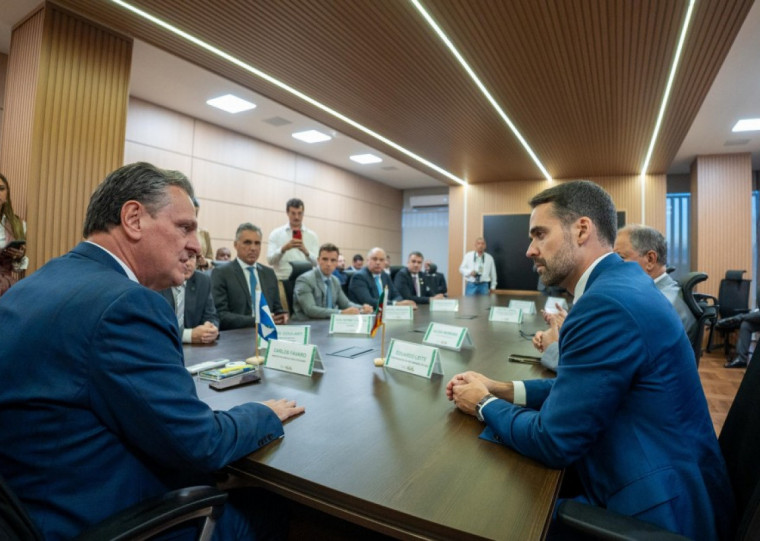 Leite e Fávaro alinharam ações para reforçar o controle sanitário nas granjas afetadas pelo vírus H5N1