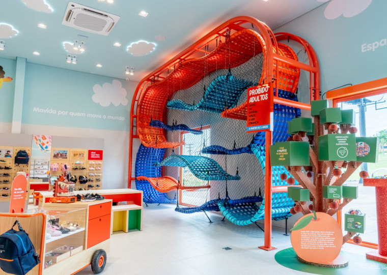 A Bibi Cal&ccedil;ados teve alta de 80% nas vendas na Bibiland, nova loja em Parob&eacute;