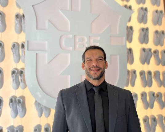 Grupo de 20 clubes anuncia oposição e não vai votar na eleição da CBF