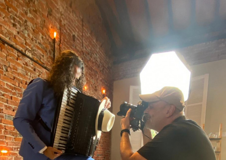 Eurico Salis com o músico Fernando Ávila, na Vila Belga, em Santa Maria