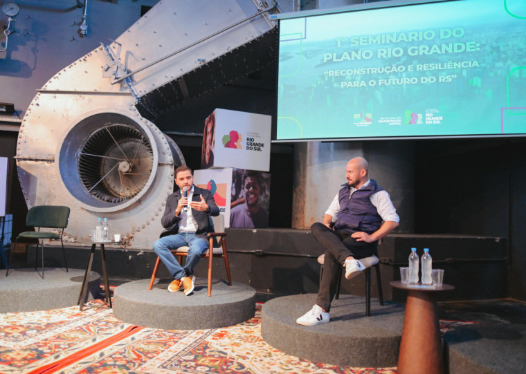 A abertura  contou com o secretário da Reconstrução, Pedro Capeluppi e com o vice-governador, Gabriel Souza 