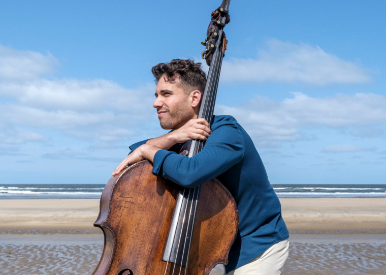  Luis Cabrera, um dos mais importantes instrumentistas da contemporaneidade, marca presença como solista do evento