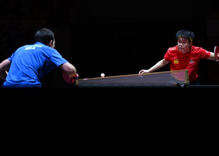 Hugo Calderano perde para Wang Chuqin, mas termina o Mundial com prata histórica