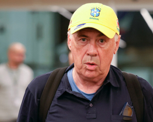 Ancelotti anuncia sua primeira convocação à frente da seleção brasileira