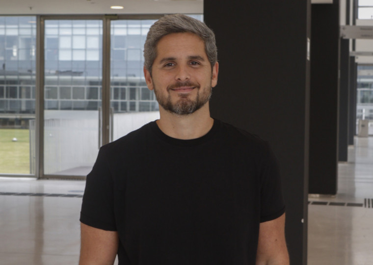 Evento Fecomércio RS Debate: Rebeldes têm asas. Palestra do fundador da marca de roupas Reserva, Rony Meisler. Estava presente o presidente da entidade, Luiz Carlos Bohn.