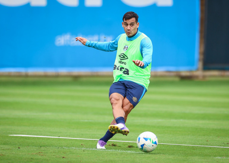 Camisa 10 ganhará sequência na titularidade nas próximas partidas