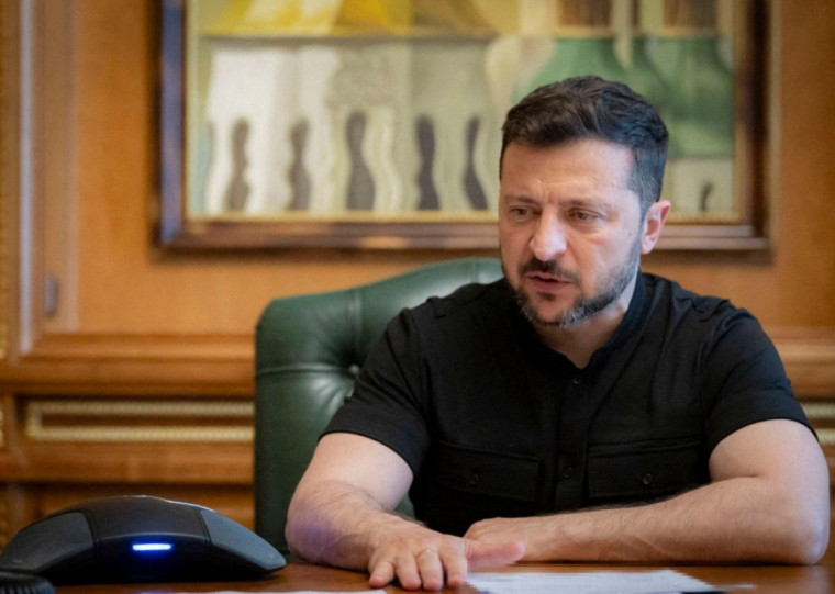 Putin rejeitou as ofertas anteriores de Zelensky para uma reunião cara a cara para encerrar o conflito