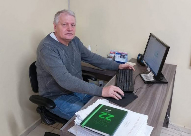 Milton Kempfer, presidente da Federação dos Empregados em Estabelecimentos e Serviços de Saúde do Rio Grande do Sul (FEESSERS)