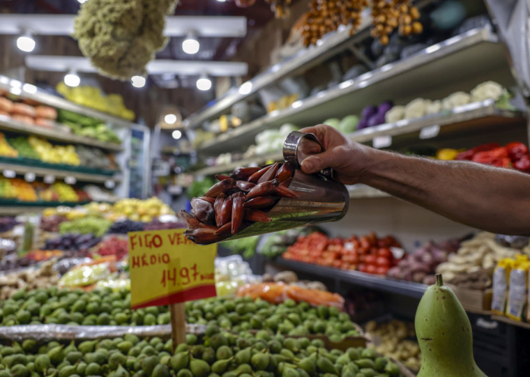 Comércio de bens não duráveis teve queda de 4,6% na confiança em agosto ante julho