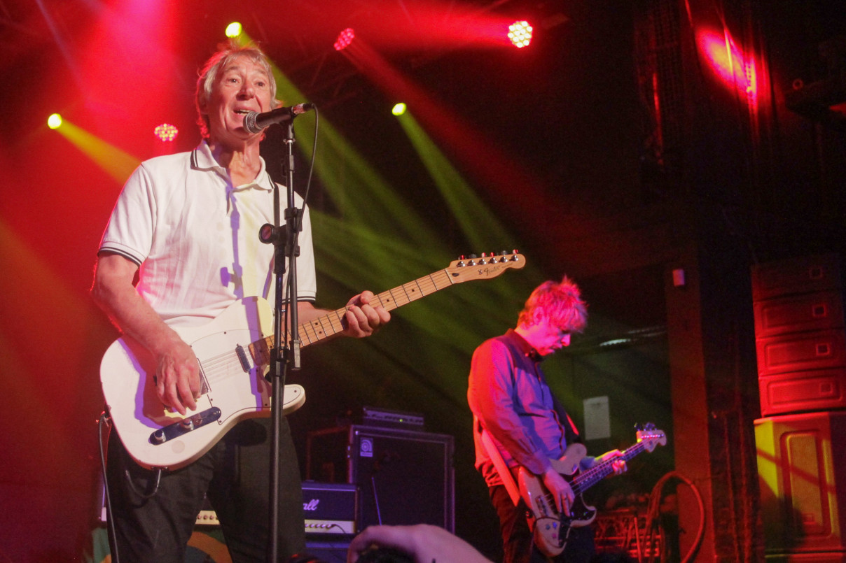 Banda brit&acirc;nica Buzzcocks se apresentou pela segunda vez em Porto Alegre nesta ter&ccedil;a-feira (27) | EVANDRO OLIVEIRA/JC