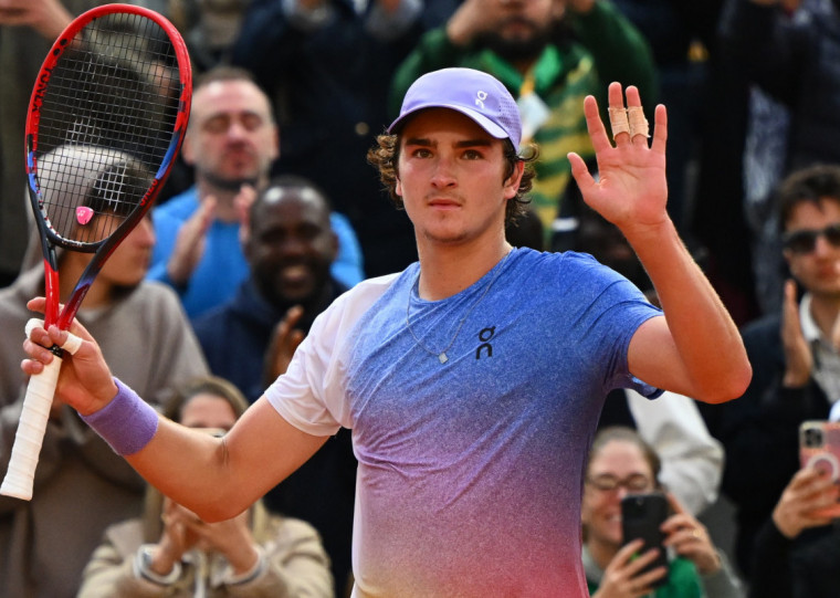 Brasileiro vai para a segunda rodada da competição nesta quinta (29) pela manhã