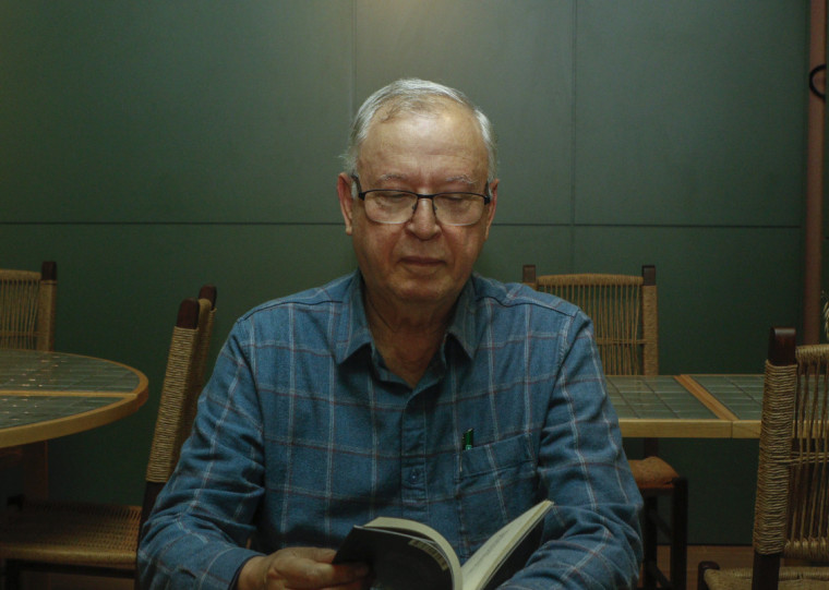  Dilan Carmargo afirma que está envolvido com a poesia mesmo antes de aprender a ler e escrever