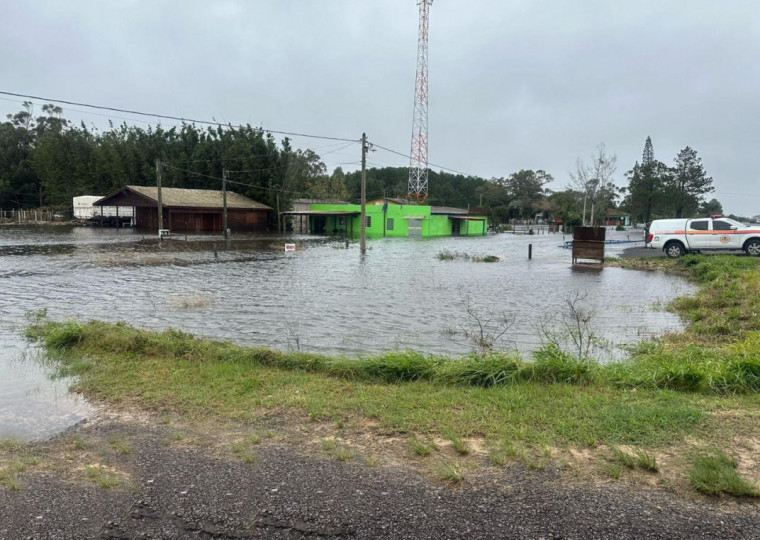 Em Mostardas, 15 pessoas ainda estão desabrigadas 