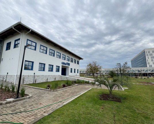 Antiga estação de rádio da Varig vira Casa TRI