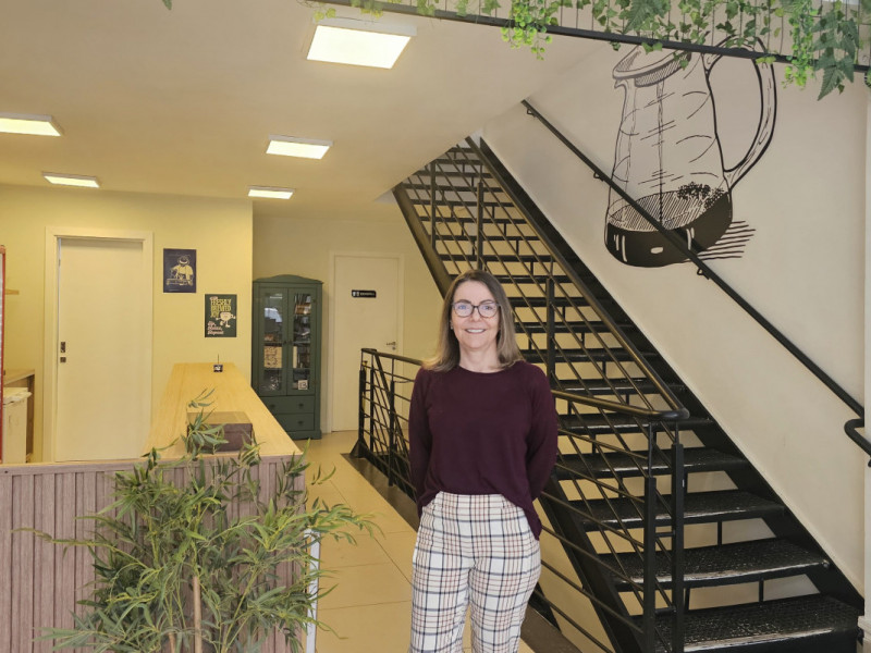 Rosy Mota é a empreendedora à frente do café Bullé Foto: SARAH OLIVEIRA/ESPECIAL/JC