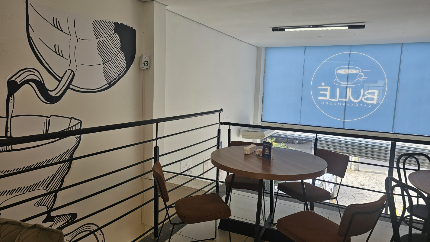 O café Bullé conta com cardápios itinerantes e café em refil para quem deseja trabalhar no local  | SARAH OLIVEIRA/ESPECIAL/JC