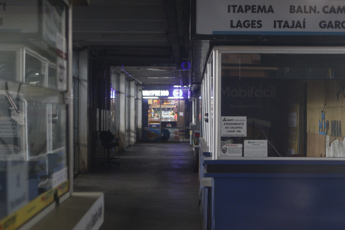 Setor de passagens interestaduais segue desativado | BRENO BAUER/JC