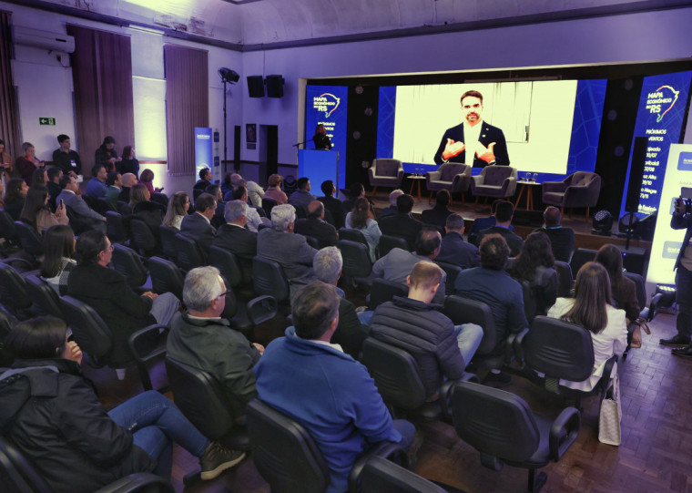 Eduardo Leite gravou vídeo para abertura do Mapa Econômico em Bagé