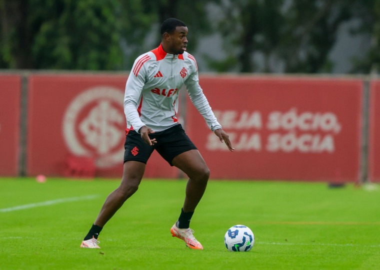 Ricardo Mathías voltou aos treinamentos após lesão na coxa 