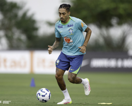 Ancelotti deve mexer no ataque da Seleção para encarar o Paraguai