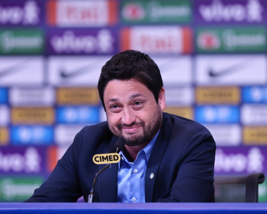 Em 'convocação mais difícil', Arthur Elias chama seleção para a Copa América